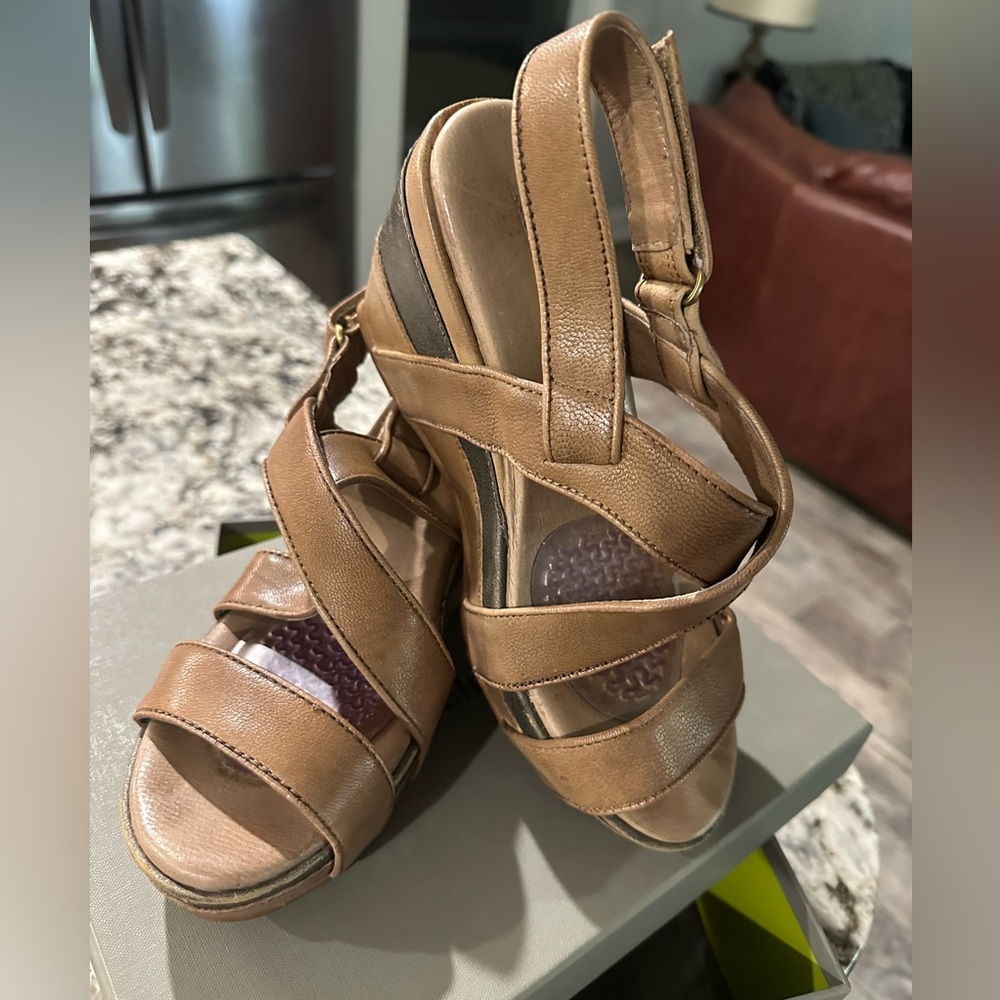 Antelope Taupe Heels